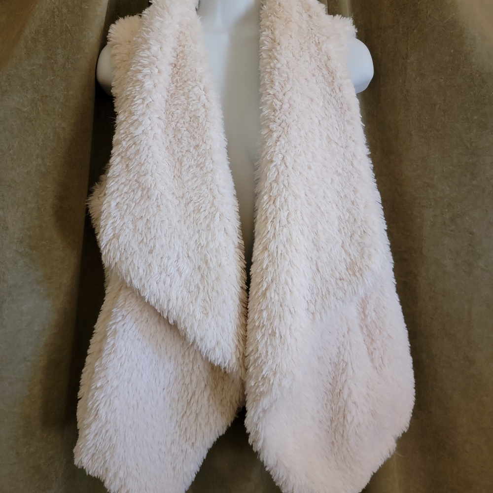 Calvin Klein Asymetrical Warm Sherpa Vest